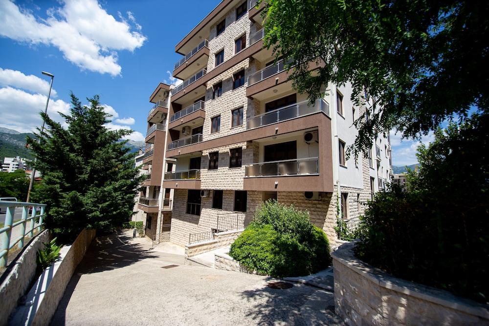 Guesthouse Blue Coast Budva Eksteriør billede